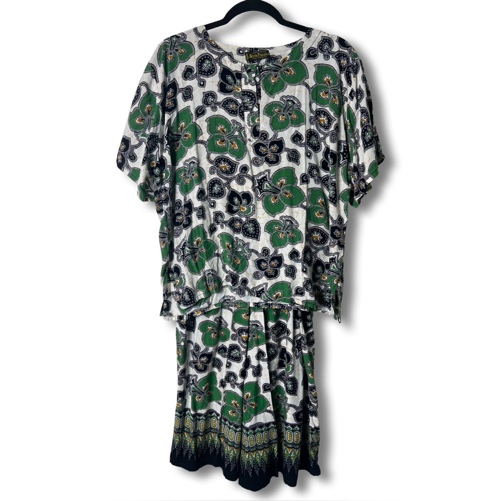 VTG Keris Pusaka Batik‎ Halus Solo Indonesia Floral 2-Pc Top & Culotte Set